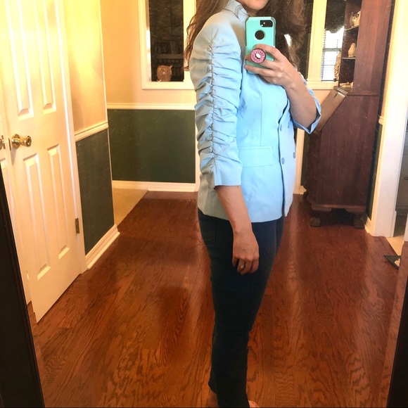 Blogger favorite ASOS ruched sleeve blazer - Picture 5 of 12